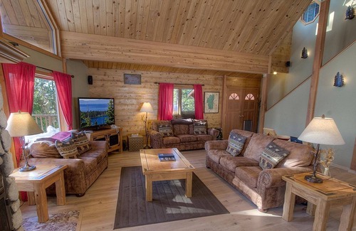 Kings Beach Casa | The Bass Chalet by Lake Tahoe Accommodations
