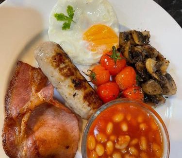 Bath Cama Y Desayuno | The Bath House Boutique B&B - IN-ROOM Breakfast - FREE parking