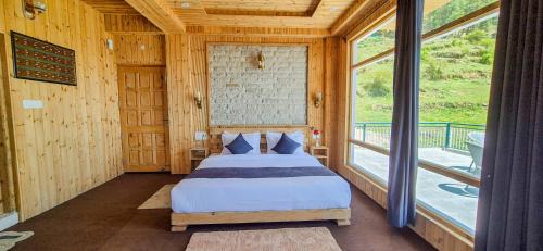 Ani Casa | THE BATOT - Old Britishers Route