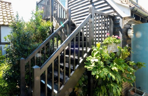Thorpeness Cabaña | The Bay Tree Studio - sleeps 2 guests in 1 bedroom