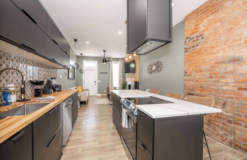 Cincinnati Casa | The Baymiller Row - For 6!