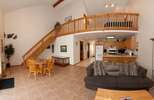 Gypsum Condominio | The Bays Edge