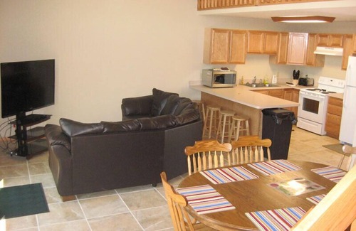 Gypsum Condominio | The Bays Edge