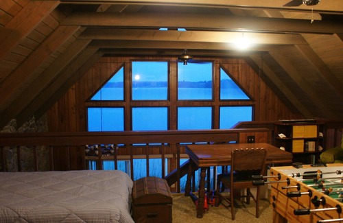 Poulsbo Cabina | La cabaña de playa en el noreste de Geoduck Cove Carril