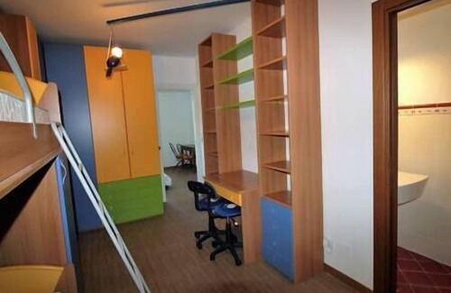 Pella Apartamento | The Beach independent apartment view lake!, lake and beach view just a few meters from your abitazi