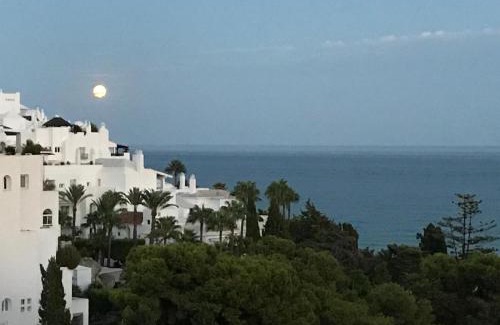 Carihuela Apartamento | The Beach Oasis Torremolinos