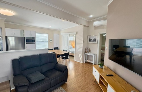 Broadwater Casa | The Beach Quarters Cabin – Relaxed Coastal Living at Geographe Bay Holiday Park