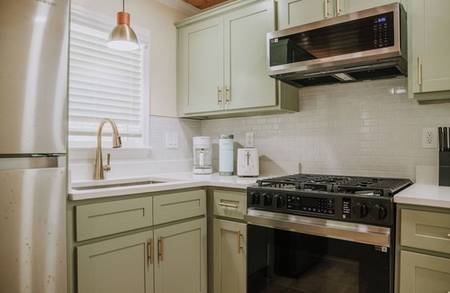 Ocean Springs Casa | The Beachcomber A - 2 bedroom in Golf Cart District near beaches and downtown!
