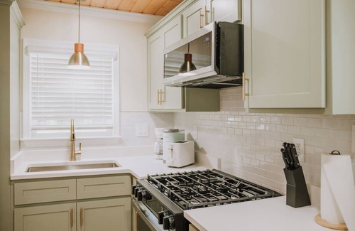 Ocean Springs Casa | The Beachcomber A - 2 bedroom in Golf Cart District near beaches and downtown!