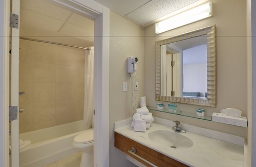 Clearwater Beach Hotel | The Beachview Inn Clearwater Beach