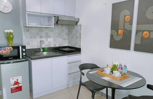 Legazpi Village Casa | The Beacon Makati by Cozi Condotels