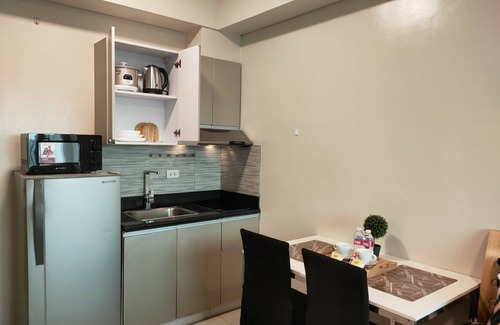 Legazpi Village Casa | The Beacon Makati by Cozi Condotels