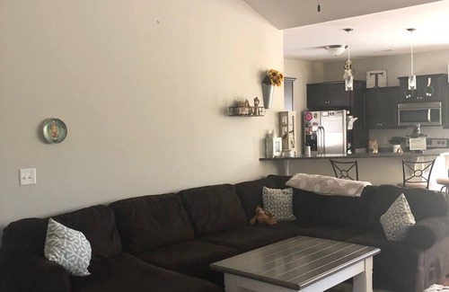 Hubert Casa | The Beagle Cottage - 4 BR Built 2016
