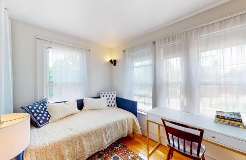 Camden Hotel | The Bean House Upstairs and Downstairs Unit