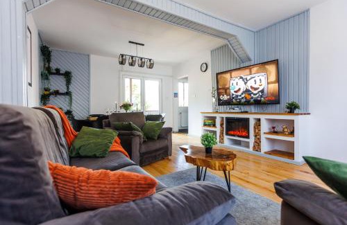 Busteni Villa | The Bear House 2