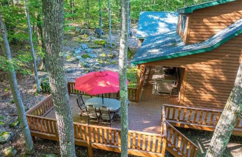 Terra Alta Casa | The Bear's Den Lodge