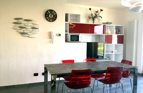 Colico Apartamento | The Beautiful Home Barbarossa es un nuevo departamento, diseño italiano decorado