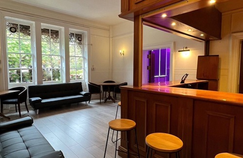 Hanham Casa | The Beeches