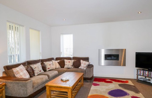 Nairn Casa | THE BEECHES, admite mascotas, con un jardín en Forres, Ref 1001242