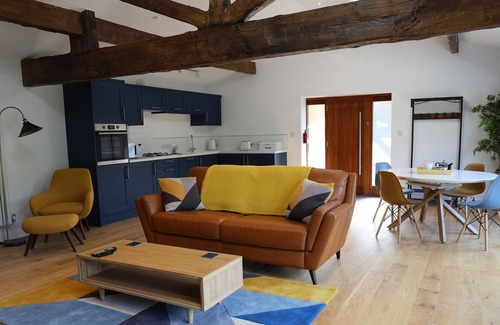 Norley Cabaña | THE BEECHES, romantic, character holiday cottage in Norley