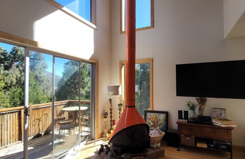 Frazier Park Casa | The Beehive@PinonPinesEstates.