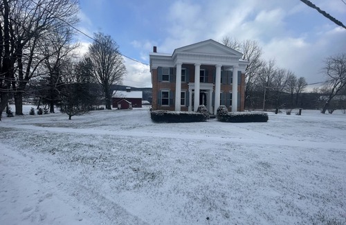 Fultonham Casa | The Beekman Mansion. A recently restored 1840s Greek Revival in the Catskills..