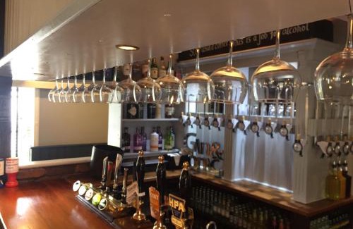 Lower Wick Cama Y Desayuno | The Bell Inn