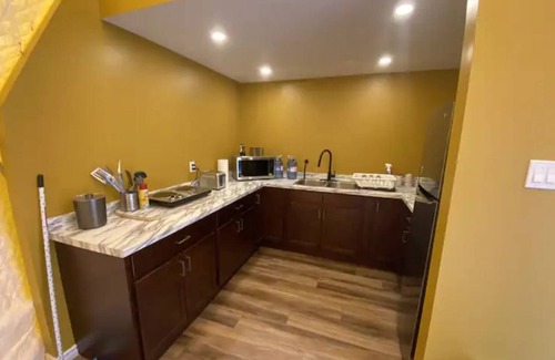 Queens County Cabina | The Bellflower