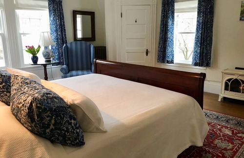 Camden Cama Y Desayuno | The Belmont Inn