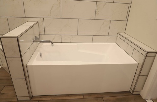 Watkins Glen Hotel | The Benjamin Hotel