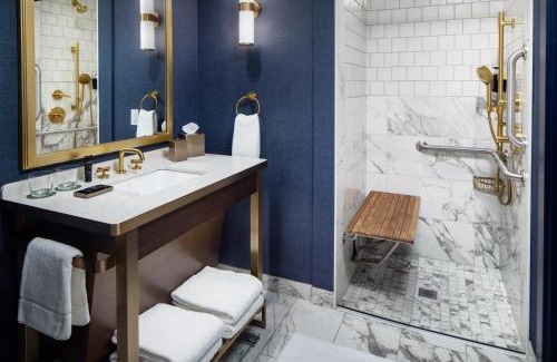 Fitzsimons Hotel | The Benson Hotel & Faculty Club