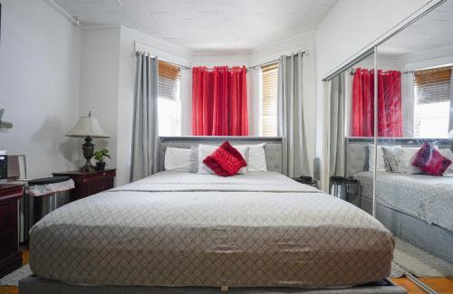 North Bergen Apartamento | The Bergen Nest - 2BR NYC Access