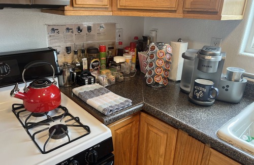 South Gate Casa | ☆The Best☆ AC/WiFi/Free Parking/Bikes/Netflix