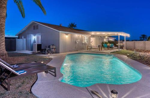 Tempe Casa | The Best Getaway In The Desert With Heated Pool!