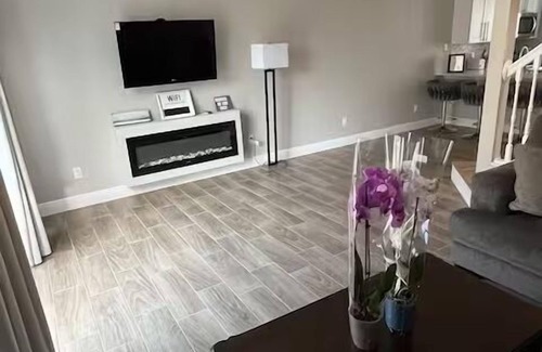 Cumbrian Lakes Casa | The Best New TownHome in Kissimmee. Minutes away from the Parks!