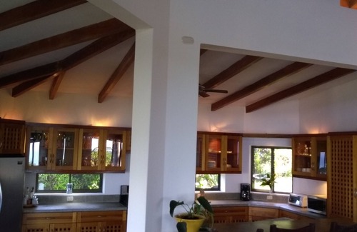 Dominicalito Casa | Lo mejor de ambos, el Hotel Suites con las comodidades del hogar