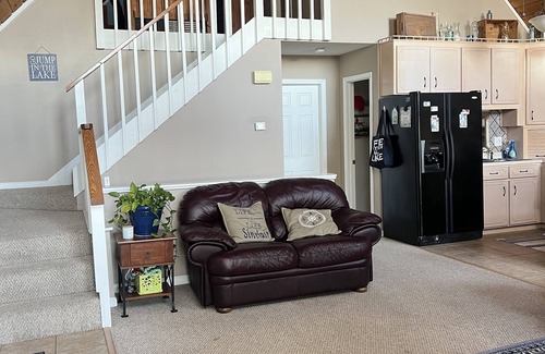 Milledgeville Casa | The BEST Views on Lake Sinclair - Welcome to The Escape Hatch! NEW HOT TUB!
