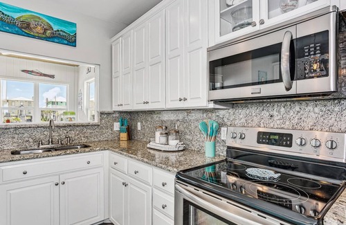 Navarre Beach Casa | The BEST VIEWS with family friendly gameroom!
