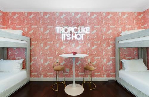 Lake Ridge Casa | The Betty A Glam Getaway in Fort Lauderdale