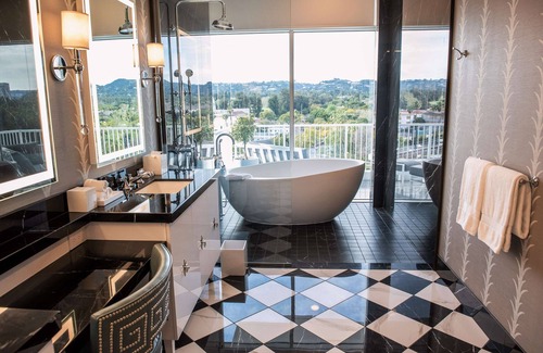 Beverly Hills Hotel | The Beverly Hilton