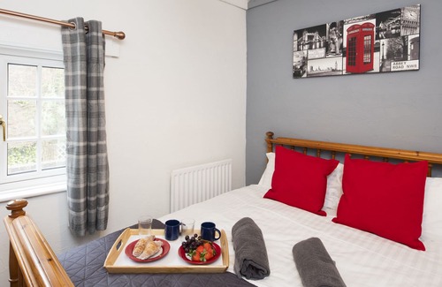 Bewdley Cabaña | Descubre Beautiful Bewdley, esta casa de campo del siglo XVIII tiene capacidad para 6 personas.