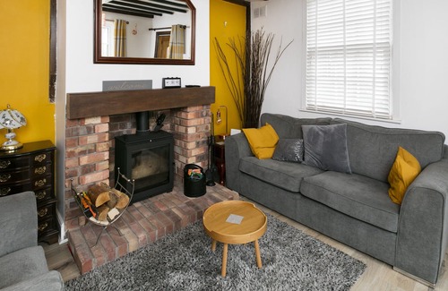 Bewdley Cabaña | Descubre Beautiful Bewdley, esta casa de campo del siglo XVIII tiene capacidad para 6 personas.