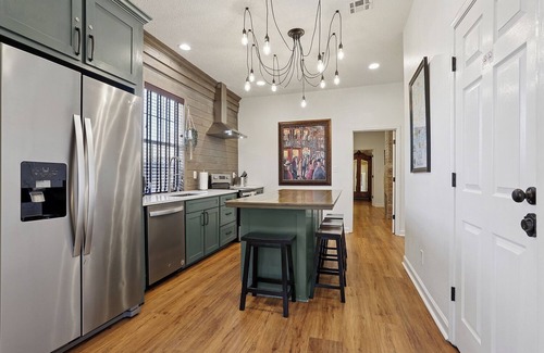 Tulane - Gravier Casa | ¡Escopeta histórica y elegante recientemente renovada a 5 minutos del centro / barrio francés!