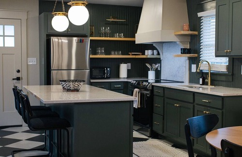 Chambersburg Casa | The 'Big House' at The Mane & Co.