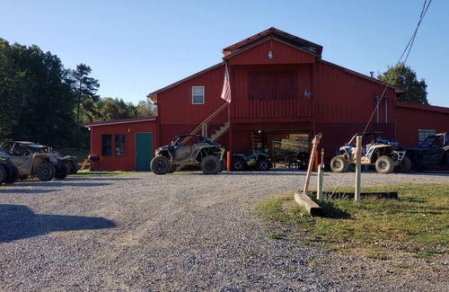 Ashley Oaks Casa | The Big Red Barn Unit #4-Direct Access-150 yards to G-23