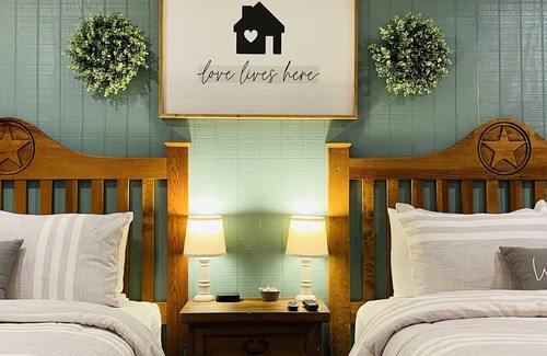 Amarillo Apartamento | The Big Texan Airbnb!*Free 72oz Steak*