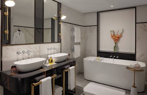 Mayfair Hotel | The Biltmore Mayfair