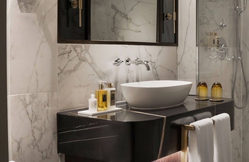 Mayfair Hotel | The Biltmore Mayfair