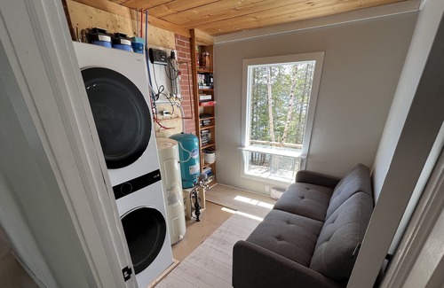 Lake St. Peter Cabaña | The Birch: Cottage with Views on the Beautiful Lake Mckenzie