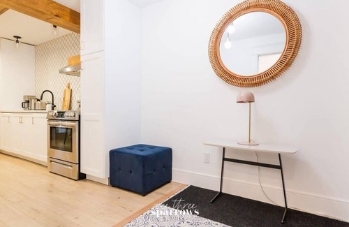 Prince Edward Apartamento | The Birch Suite at Portage House in Picton